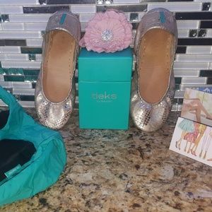 Size 7 Romantic Blush Tieks! Like New Condition!